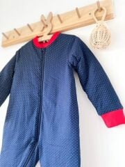 12–24 Ay Lacivert Puantiyeli Pamuklu Bacaklı Uyku Tulumu – Rahat Hareket, Sıcacık Uyku (12-24 Ay)