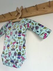 Retro 90's Kirazlı Mavi Pembe %100 Organik Pamuklu Kız Unisex Bebek Body Zıbın