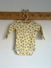 Gülen Yüz Sarı %100 Organik Pamuklu Unisex Bebek Body Zıbın