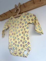 Gülen Yüz Sarı %100 Organik Pamuklu Unisex Bebek Body Zıbın